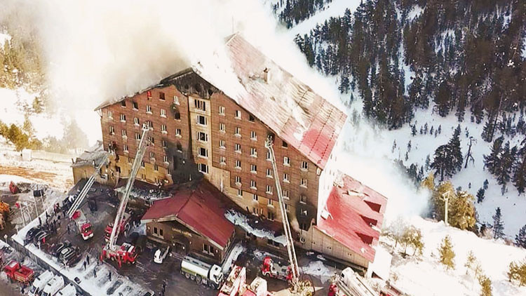 Meclis Komisyonu&rsquo;ndan &lsquo;Kartalkaya&rsquo; Raporu: Otellerde Sigara İ&ccedil;ilen Oda Uygulaması Kaldırılsın