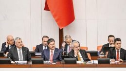 Meclis'nde B&uuml;t&ccedil;e G&ouml;r&uuml;şmeleri: Yeter Sayı Sorunu