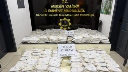 Mersin Emniyeti'nden, MİT Destekli Operasyon: 33 Milyonluk Uyuşturucu Ele Ge&ccedil;irildi