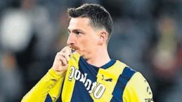 Mert Hakan'a Yakından İzleme!