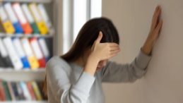 Metabolik Hastalık Alarmı: Dahiliye Poliklinikleri Dolu