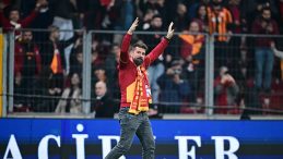 Milan Baros ile Lucas Podolski, RAMS Park&rsquo;ta