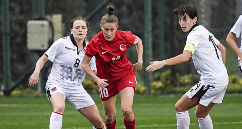 A Milli Kadın Futbol Takımı, Arnavutluk'u 2-0'lık skorla ge&ccedil;ti