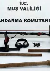 Muş'ta Ka&ccedil;ak Kazı Yapan &Uuml;&ccedil; Ş&uuml;pheli Tutuklandı