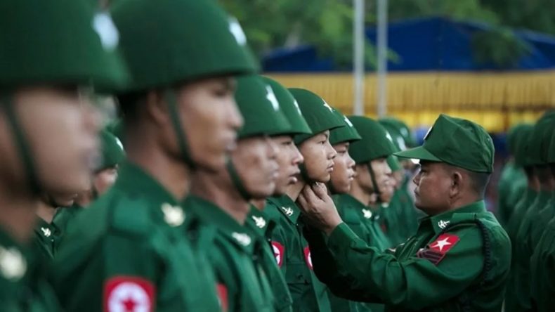 Myanmar&rsquo;da Askeri Bombardıman: 33 Kişi Hayatını Kaybetti, 76 Yaralı Var