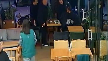 Nefes Borusuna &Ccedil;ay Ka&ccedil;tı, Arkadaşının Heimlich Manevrasıyla Kurtuldu