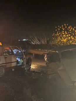 Osmaniye'de İki Otomobil &Ccedil;arpıştı: &Ouml;l&uuml; ve Yaralılar Var