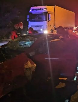Otomobil TIR'a Arkadan Çarptı, Yolcu Hayatını Kaybetti