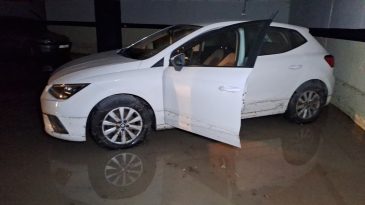 Otoparkta Su Baskını: Ara&ccedil;lar Zarar G&ouml;rd&uuml;