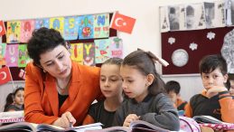 Öğretmenim Kanseri Yendi! Kayseri'deki Bir Sınıfın Gözyaşlarıyla Yazdığı Umut Hikâyesi