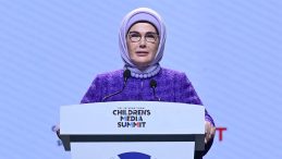 &Ouml;ncelikle Kendi Başınızı Ekrana G&ouml;mmeden &Ouml;nce D&uuml;ş&uuml;n&uuml;n