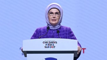 &Ouml;ncelikle Kendi Başınızı Ekrana G&ouml;mmeden &Ouml;nce D&uuml;ş&uuml;n&uuml;n