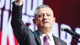 &Ouml;zg&uuml;r &Ouml;zel&rsquo;in Yeni &lsquo;A Takımı&rsquo;