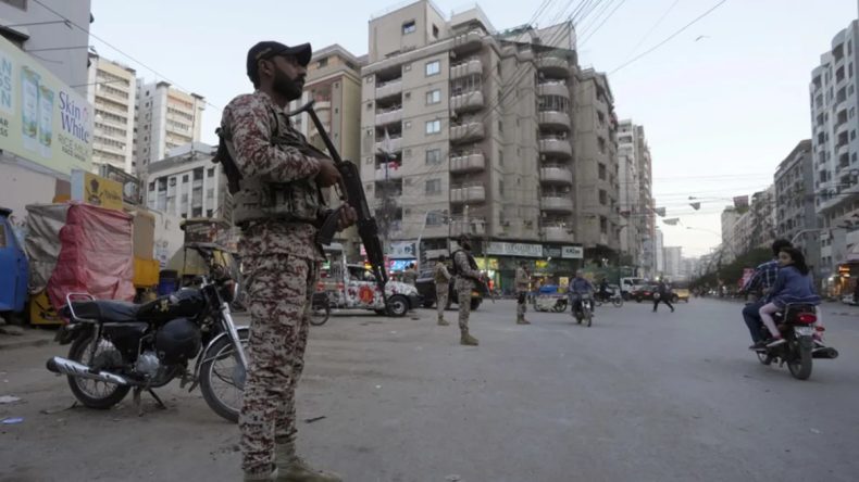 Pakistan'dan Hindistan Destekli Silahlı Gruplara Operasyon: 8 Militan Etkisiz Hale Getirildi