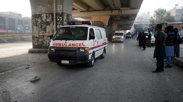 Pakistan&rsquo;da H&uuml;k&uuml;met Yetkilisine Suikast: 4 Kişi Hayatını Kaybetti