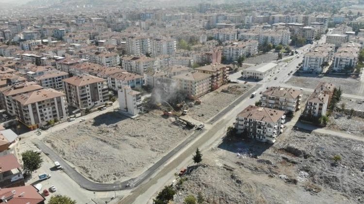 Palmiye Sitesi Davasında Mahkeme Kararını Verdi: 10 Sanığa Hapis, 4 Sanığa Beraat
