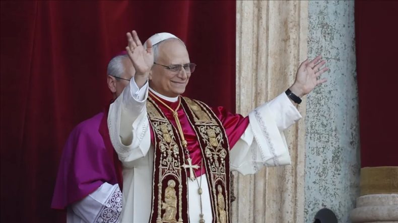 Papa'dan İsrail'e Barış &Ccedil;ağrısı