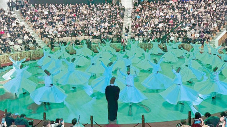 Postnişin &Ouml;z&ccedil;akıl H&uuml;rriyet&rsquo;e konuştu: D&uuml;ğ&uuml;nde klipte sema yapılmaz