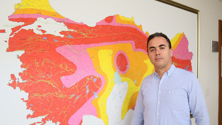 Prof. Dr. &Ouml;z&ccedil;elik: Akdeniz'deki Faylar Belirsiz!