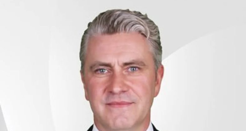 Sakaryaspor Kulübü Başkanı görevinden ayrıldığını duyurdu