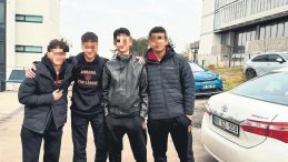 Şampiyon &Ouml;ğrencilere Akran Zorbalığı