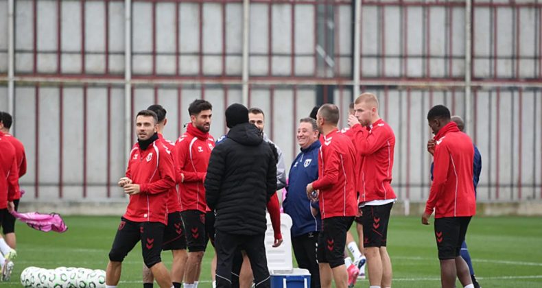 Samsunspor'da AEK Maçı Mesaisi Tamamlandı!