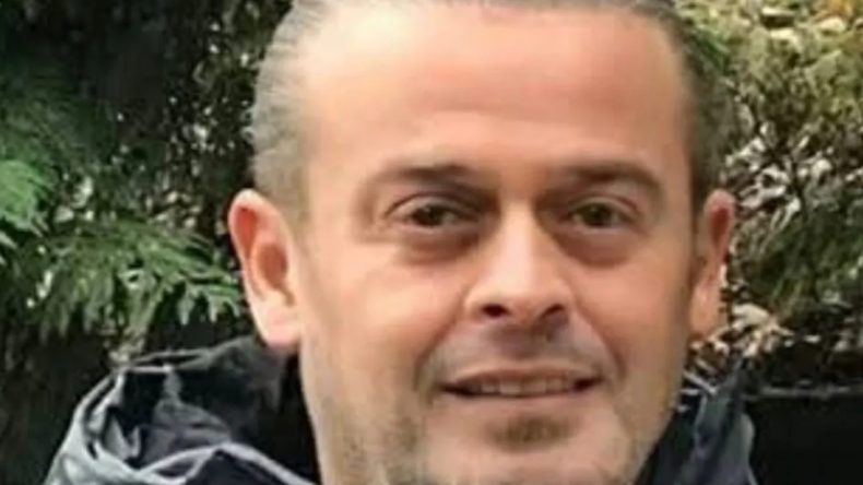 Şehit polis memuru Turgut K&uuml;l&uuml;nk&rsquo;&uuml;n baba evine T&uuml;rk Bayrağı asıldı