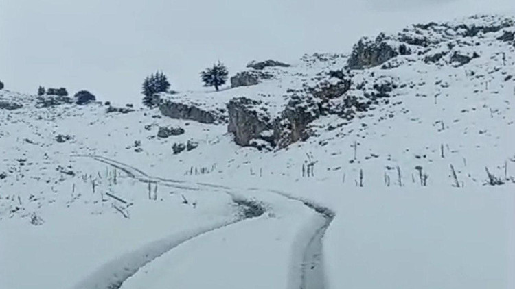 Sıcağıyla meşhur ilde kış geldi… Mevsimin ilk karı yağdı