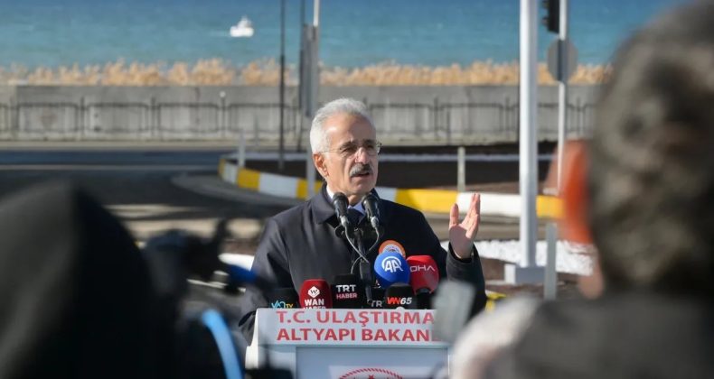 Sınır kapılarına yüksek standartlı ulaşım…Van Çevre Yolu’nun 28 kilometrelik kesimi resmen açıldı