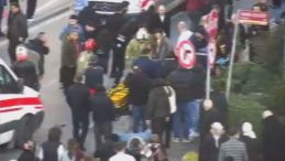 Şişli'de Otomobil Yayalara &Ccedil;arptı; 5 Yaralı