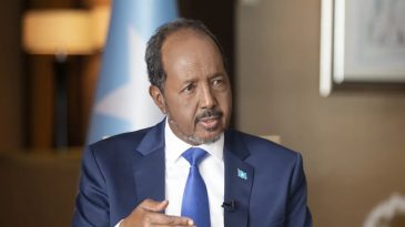 Somali Cumhurbaşkanı Mahmud'dan Somaliland'e &ccedil;ağrı: Yabancıları topraklarınıza sokmayın