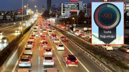 SON DAKİKA | İstanbul'da trafik kilit! Yoğunluk y&uuml;zde 90'a ulaştı: Ara&ccedil;lar g&uuml;&ccedil;l&uuml;kle ilerliyor