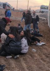 SON DAKİKA | Kamyonet ile &Ouml;ğrenci Servisi &Ccedil;arpıştı: 17 &Ouml;ğrenci Yaralı!