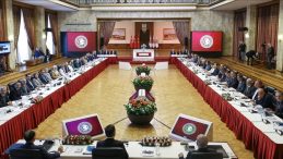 SON DAKİKA&hellip; AK Parti Ter&ouml;rs&uuml;z T&uuml;rkiye S&uuml;reci Raporunu TBMM Başkanlığı&rsquo;na Sunmuş Bulunuyor