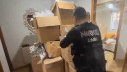 SON DAKİKA&hellip; Bakan Yerlikaya duyurdu! İstanbul ve İzmir'de uyuşturucu operasyonu: 8 ş&uuml;pheli tutuklandı!