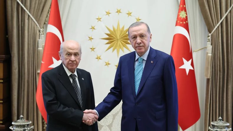 SON DAKİKA&hellip; Başkan Recep Tayyip Erdoğan'dan MHP lideri Bah&ccedil;eli'ye yeni yıl tebriği