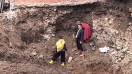 SON DAKİKA&hellip; Bursa'da Şok: Mezarlık Kalıntıları ve İnsan Kemikleri Ortaya &Ccedil;ıktı