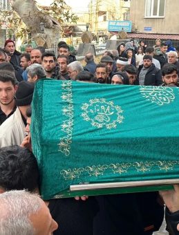 SON DAKİKA&hellip; Kahramanmaraş'taki kazada ikisi de hayatını kaybetmişti: Nişanlı &ccedil;ift yanyana toprağa verildi!