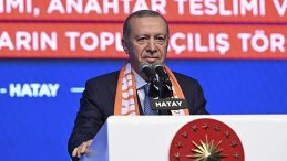 S&ouml;z&uuml;m&uuml;z&uuml; Tuttuk: İmkansızı Başardık