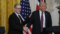 Starmer ve Trump, Telefonda G&ouml;r&uuml;şt&uuml;: G&uuml;ndem Gazze ve Ukrayna