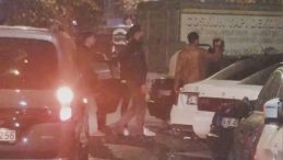 Sultangazi'de Aileler Arasında Kavga: Anlar Kameraya Yansıdı, 2 Yaralı