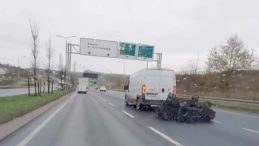 Sultangazi'de Kazaya Davetiye &Ccedil;ıkan Olay: Kameralara Yansıyan Şok Anlar!