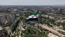 Suriye'den SDG'ye Sert Yanıt! G&ouml;r&uuml;şmeler Durduruldu: Son Karar 28 Aralık'ta A&ccedil;ıklanacak