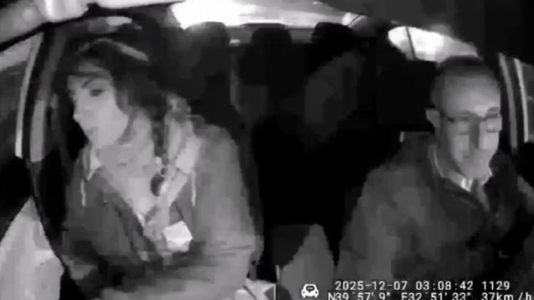 Taksiden 15 Bin TL &Ccedil;alan Ş&uuml;pheli Tutuklandı, Hırsızlık Anı Kameraya Yansıdı