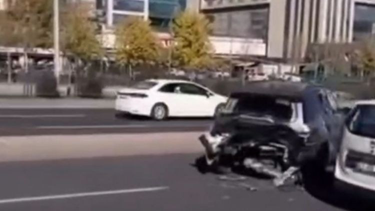 Talihsiz olay&hellip; Aracıyla seyir halindeyken kalp krizi ge&ccedil;irdi, hayatını kaybetti