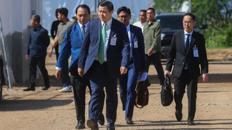 Tayland ile Kambo&ccedil;ya Arasında Ateşkes: Sınırda Barış Sağlandı