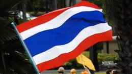 Tayland’da Parlamento Feshi: Erken Seçim Yeni Tarih