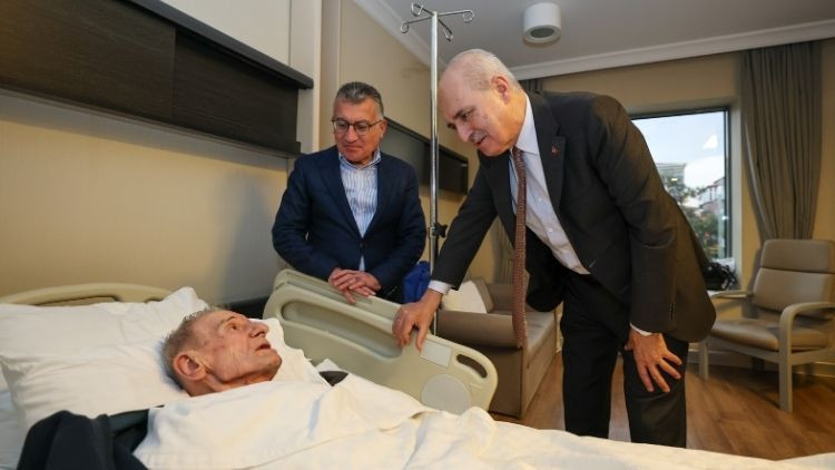 TBMM Başkanı Kurtulmuş'tan Bilici ve Selvi'ye ziyaret