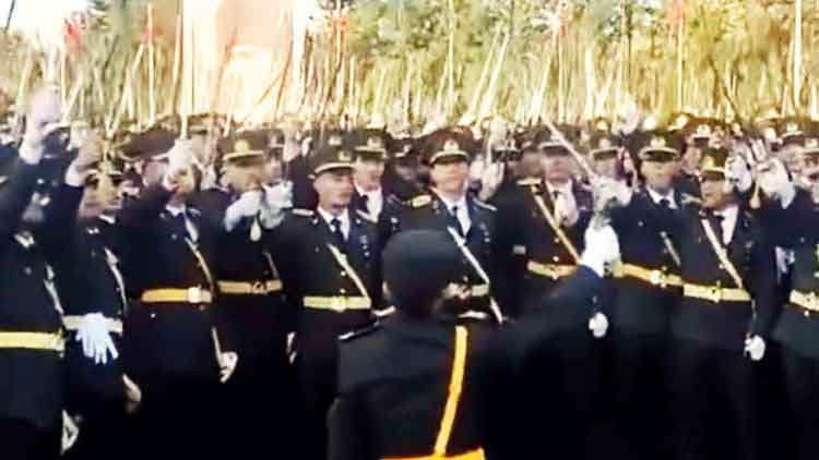 Teğmenlerin Komutanına İhra&ccedil; Kararı İptal Edildi