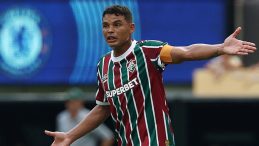 Thiago Silva Avrupa'ya Geri D&ouml;nd&uuml;! S&uuml;rpriz İmza…